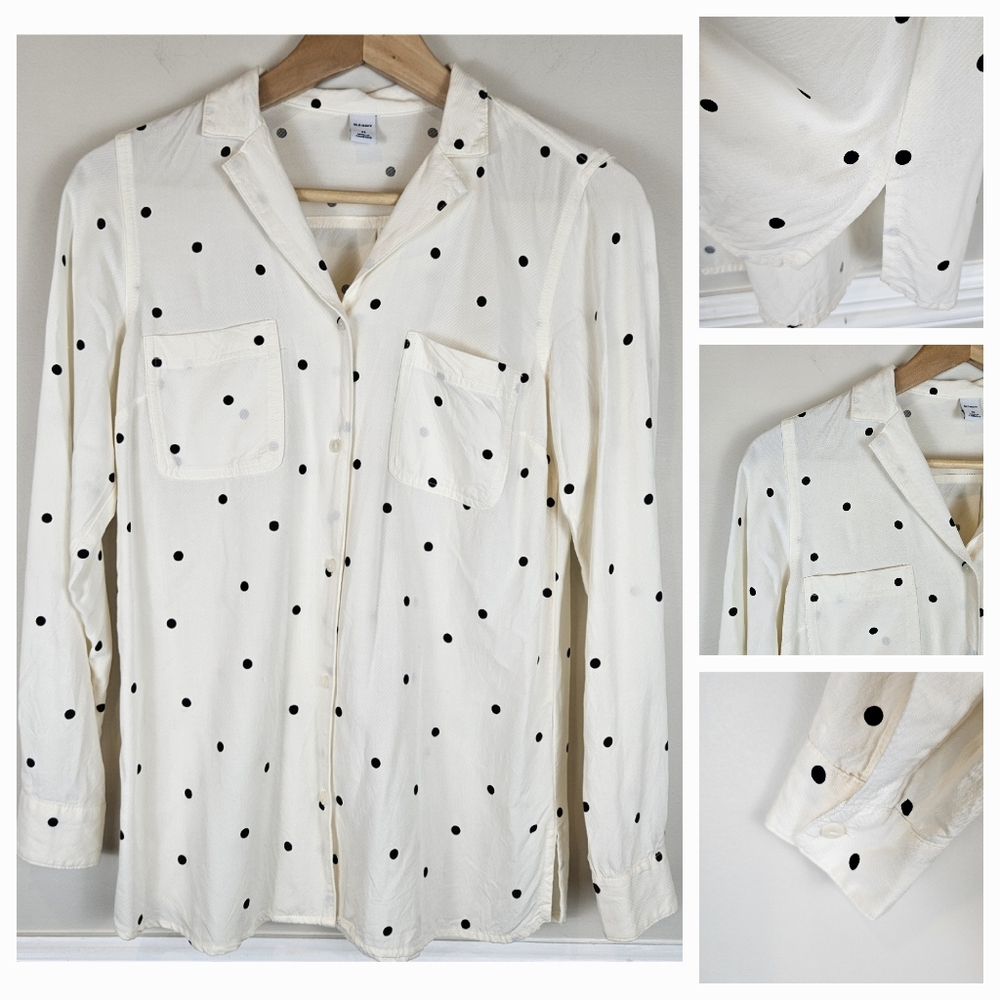 Old Navy Women's XS Cream Polka Dot Button Down Blouse Front Pocket A0002